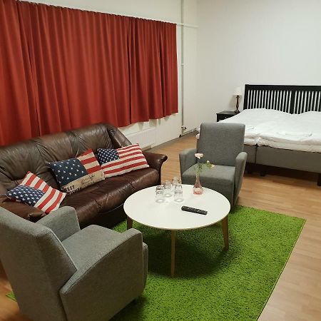 Trestads Restaurang Hotell&Pensionat Vänersborg Extérieur photo