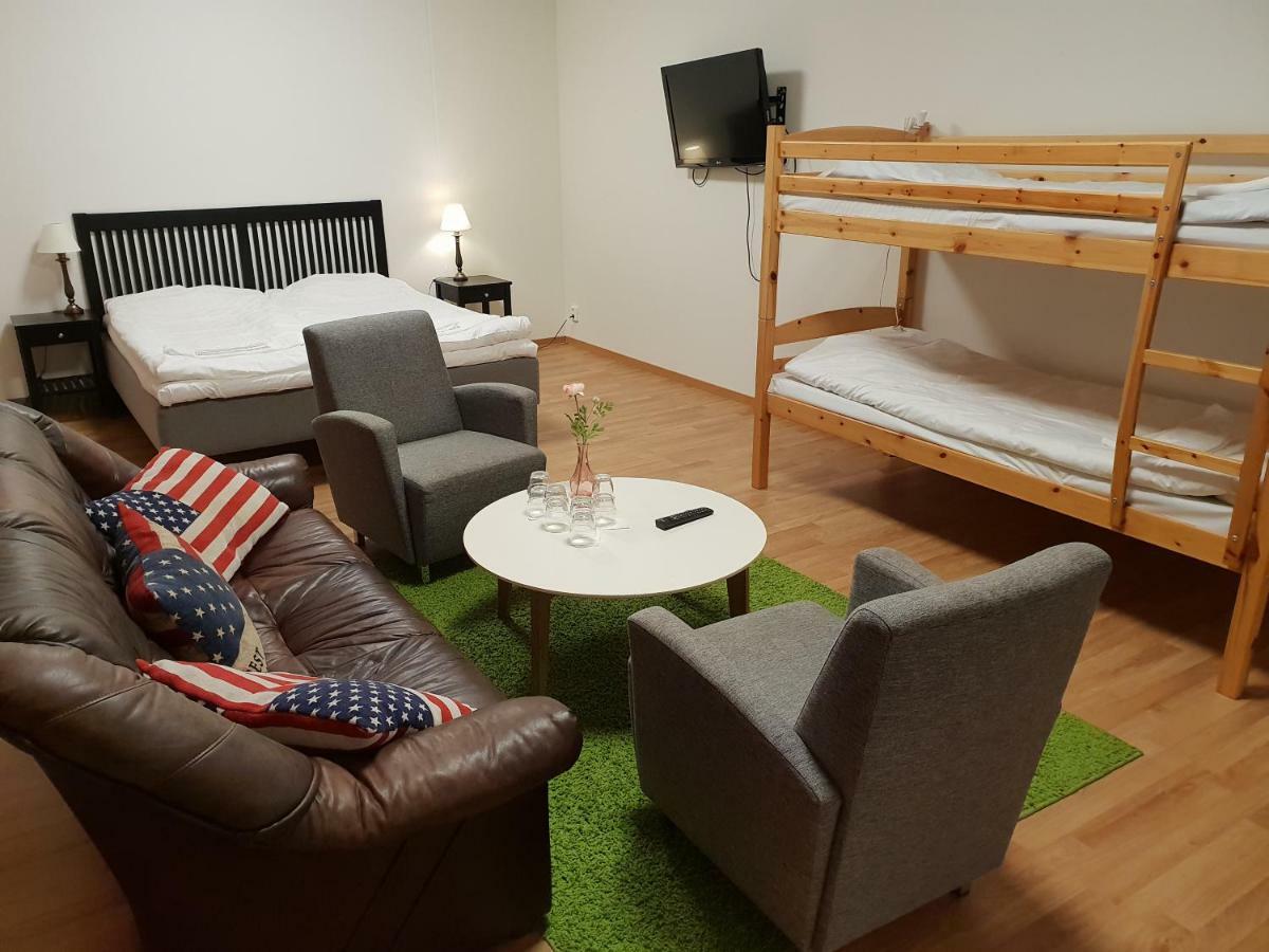 Trestads Restaurang Hotell&Pensionat Vänersborg Extérieur photo