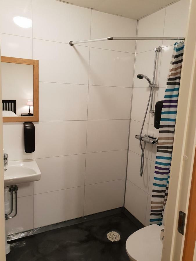 Trestads Restaurang Hotell&Pensionat Vänersborg Extérieur photo