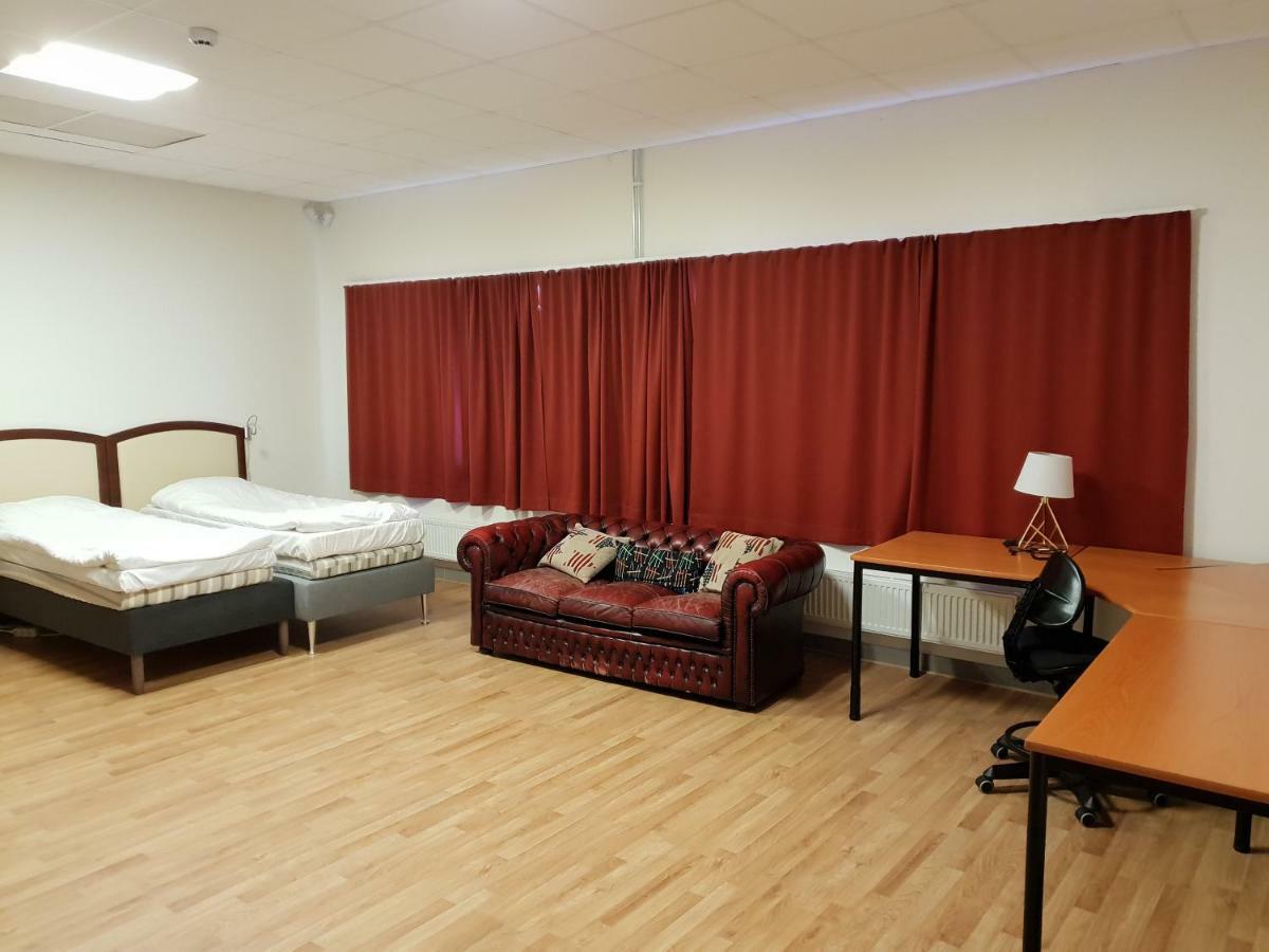 Trestads Restaurang Hotell&Pensionat Vänersborg Extérieur photo